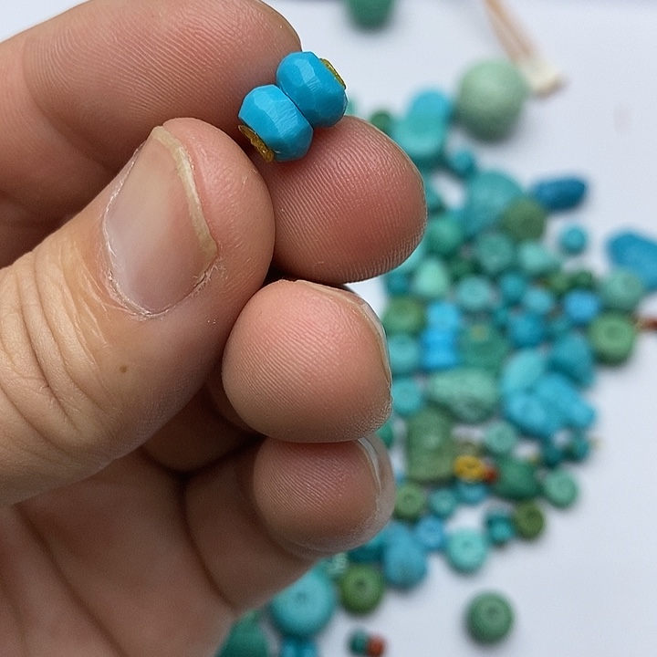 绿松石未镶嵌珠宝奇石