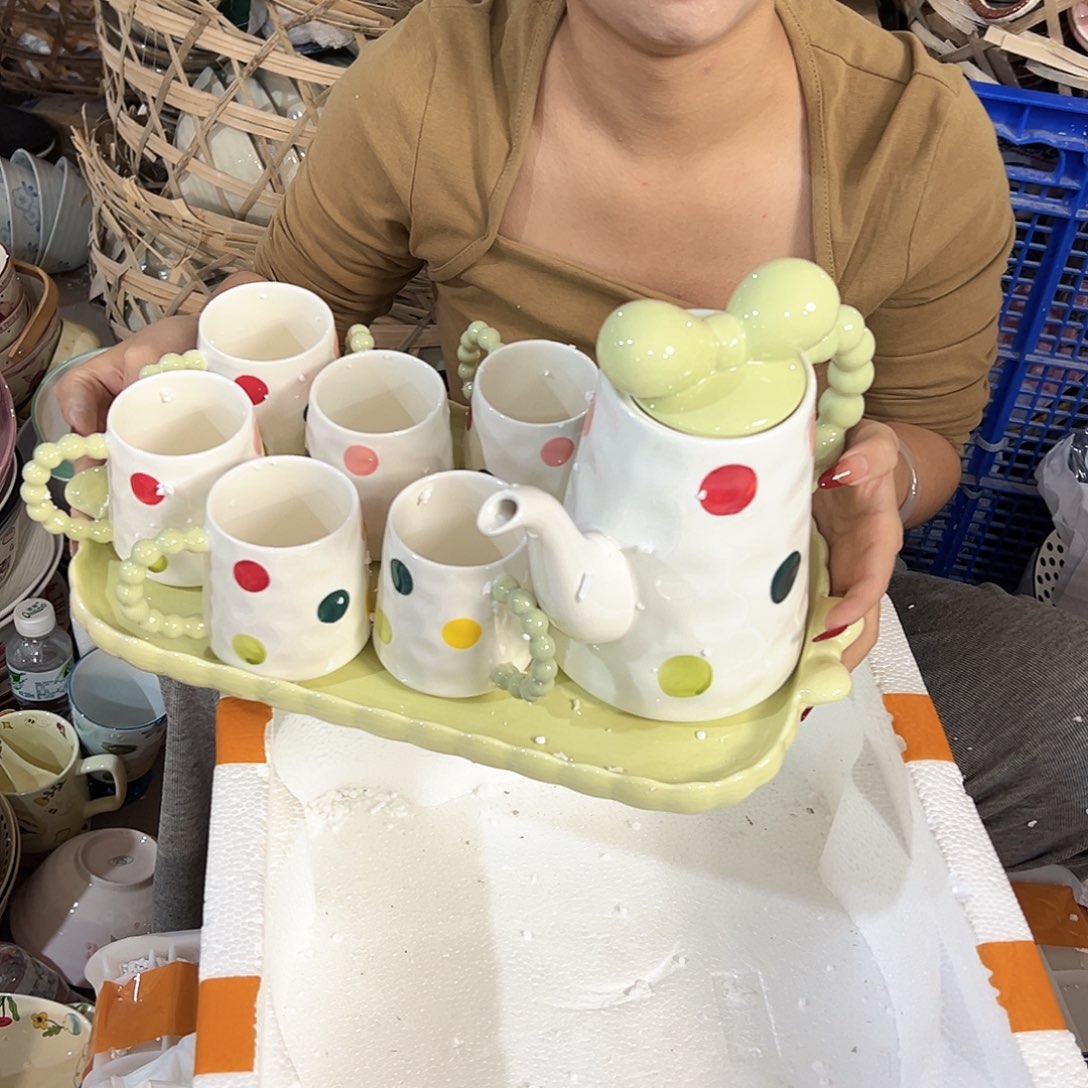 杨***摆件潮州陶瓷工厂微瑕