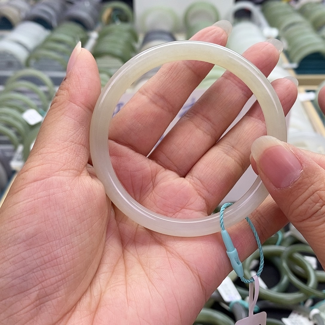 和田玉未镶嵌珠宝奇石和田玉手镯56.57