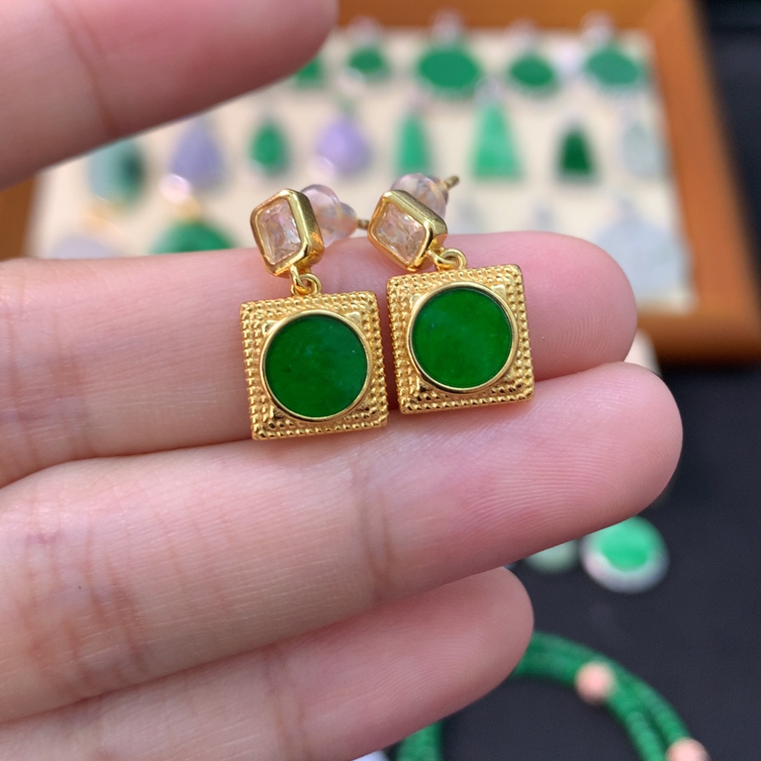 翡翠未镶嵌耳饰耳饰