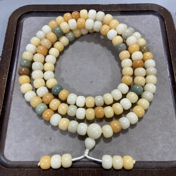 K68 多宝菩提卡1.0老型珠多圈手串