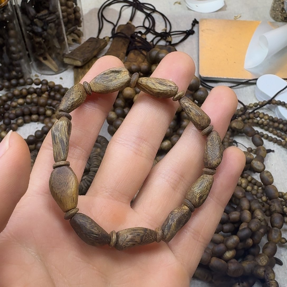 沉香沉香碎屑99分沉树丁单圈