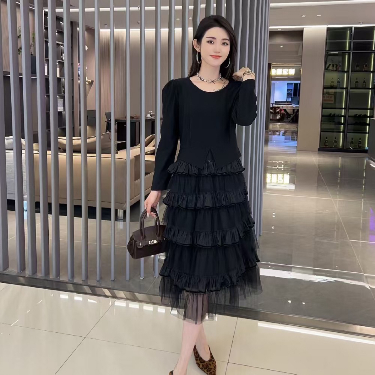 加肥大码女装网纱裙摆收腰连衣裙胖妹妹气质轻熟风秋季款显瘦