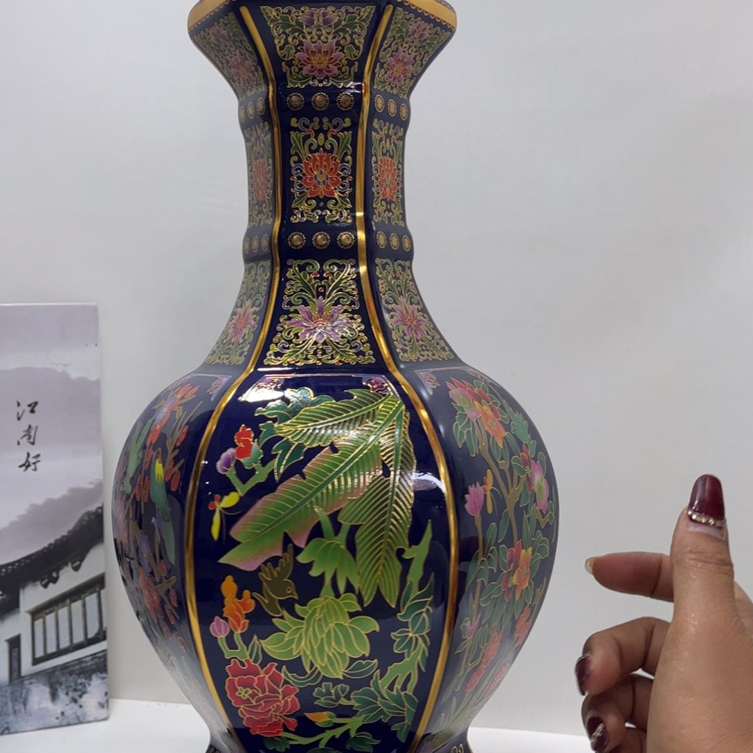 景德镇陶瓷花瓶摆件