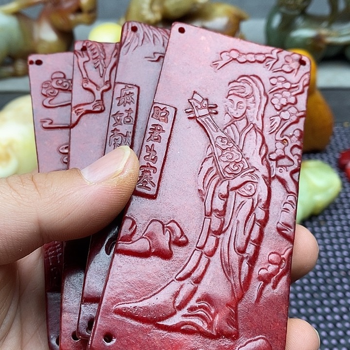 未镶嵌蛇纹石玉颈饰