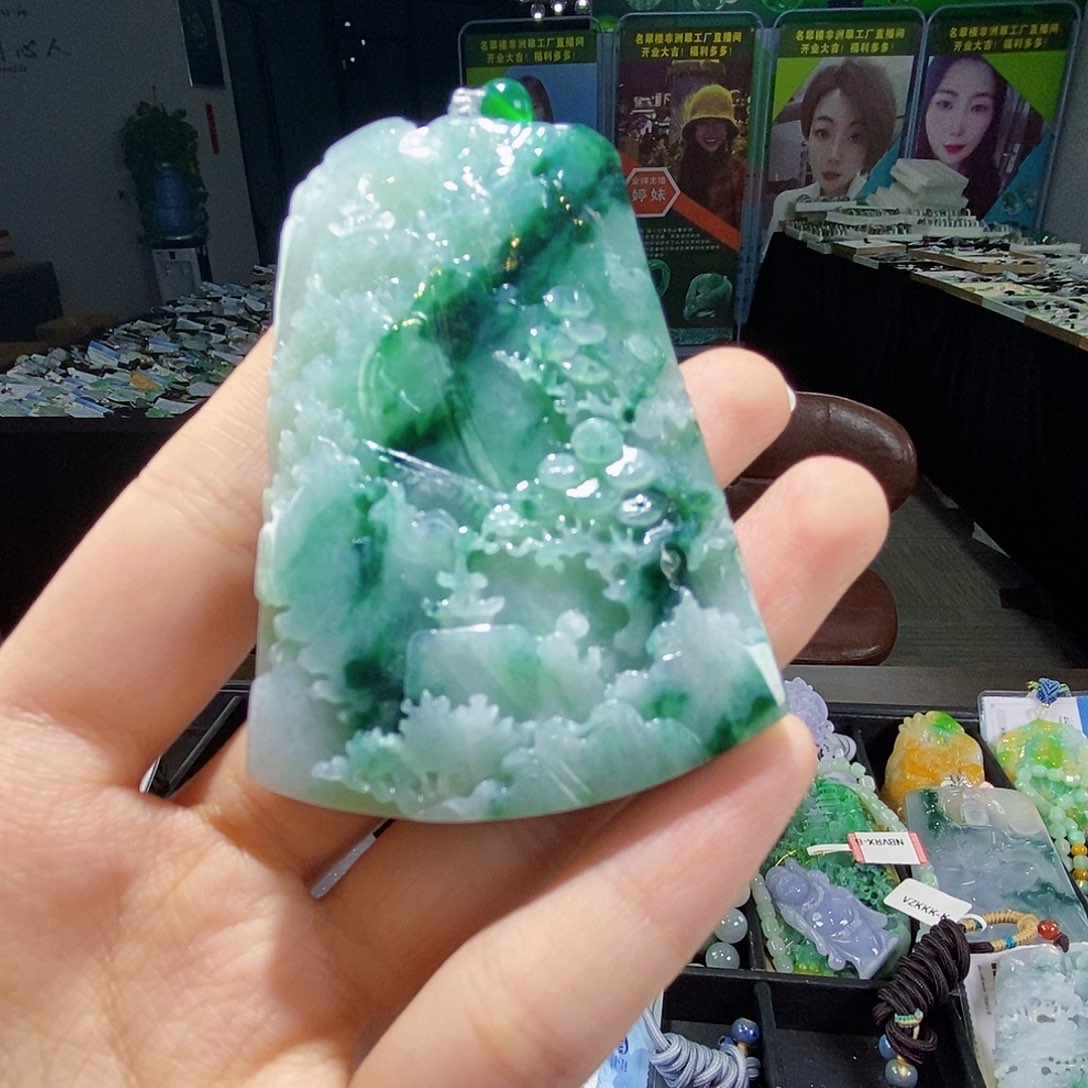 颈饰未镶嵌翡翠翡翠