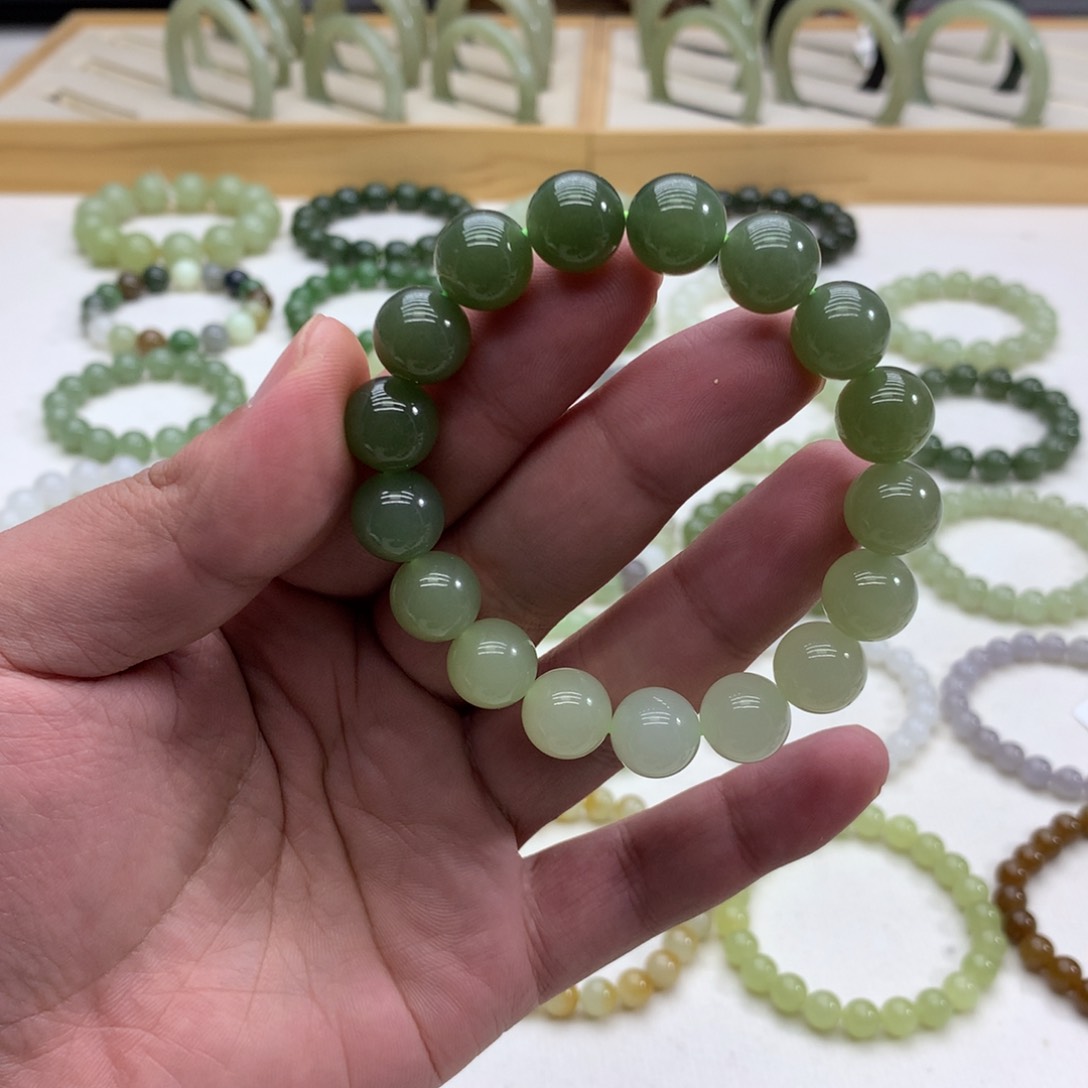 和田玉手串（渐变11.8）未镶嵌