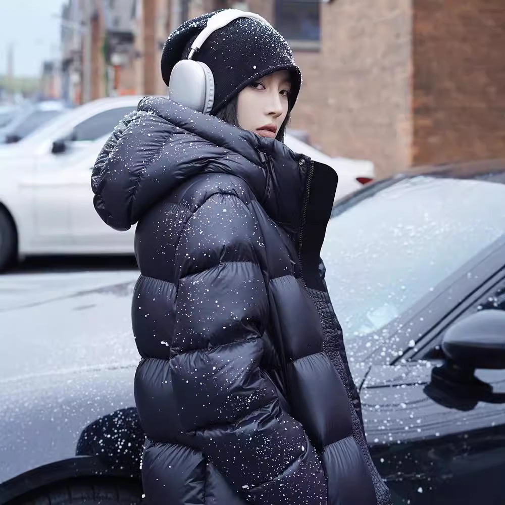 雪中飞优选联名白鸭绒羽绒服女长款黑金过膝冬季新款加厚连帽修身