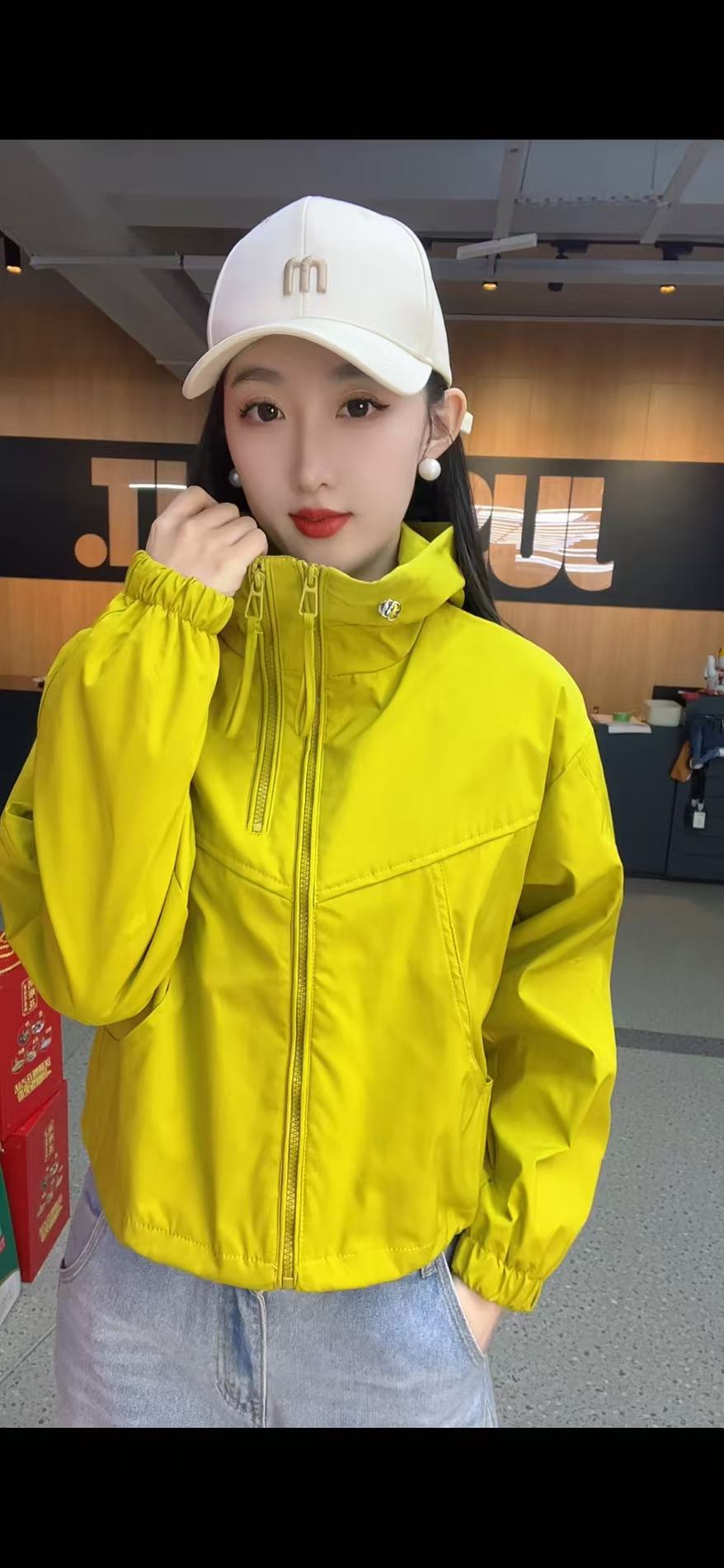 冲锋衣春季爆款短款外套小个子2025新款洋气夹克女士上衣