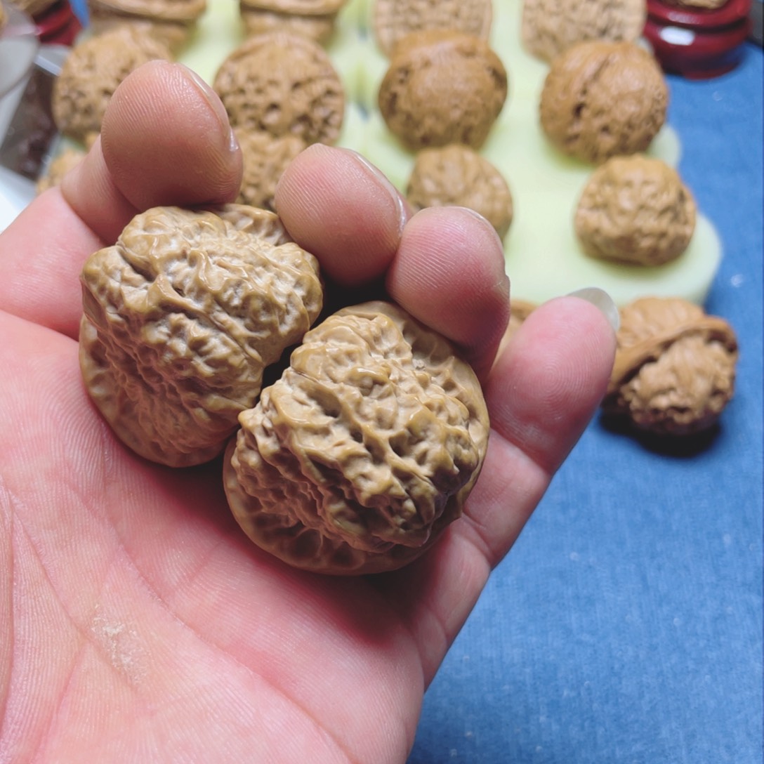 文玩核桃把件蛤蟆头