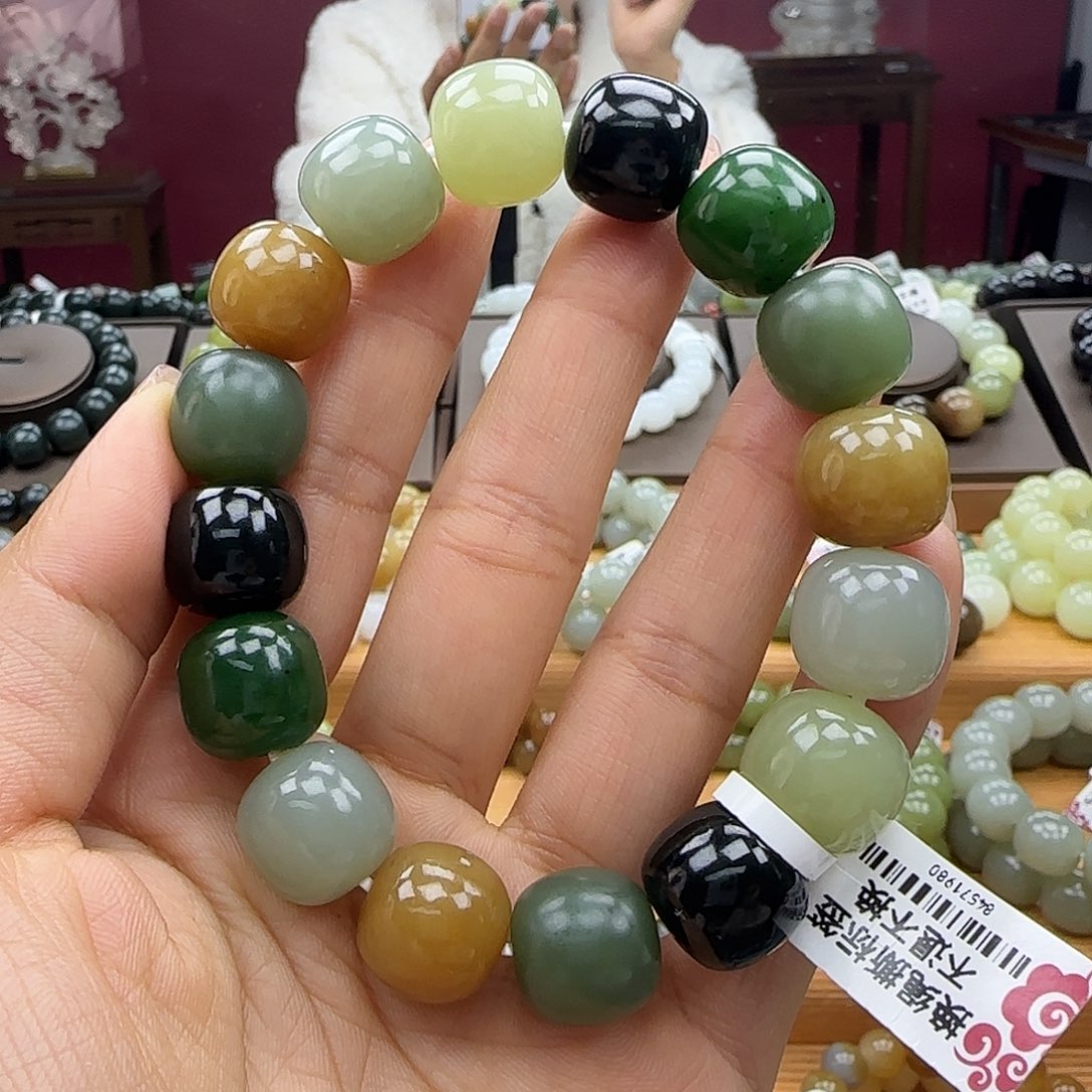 和田玉未镶嵌手链