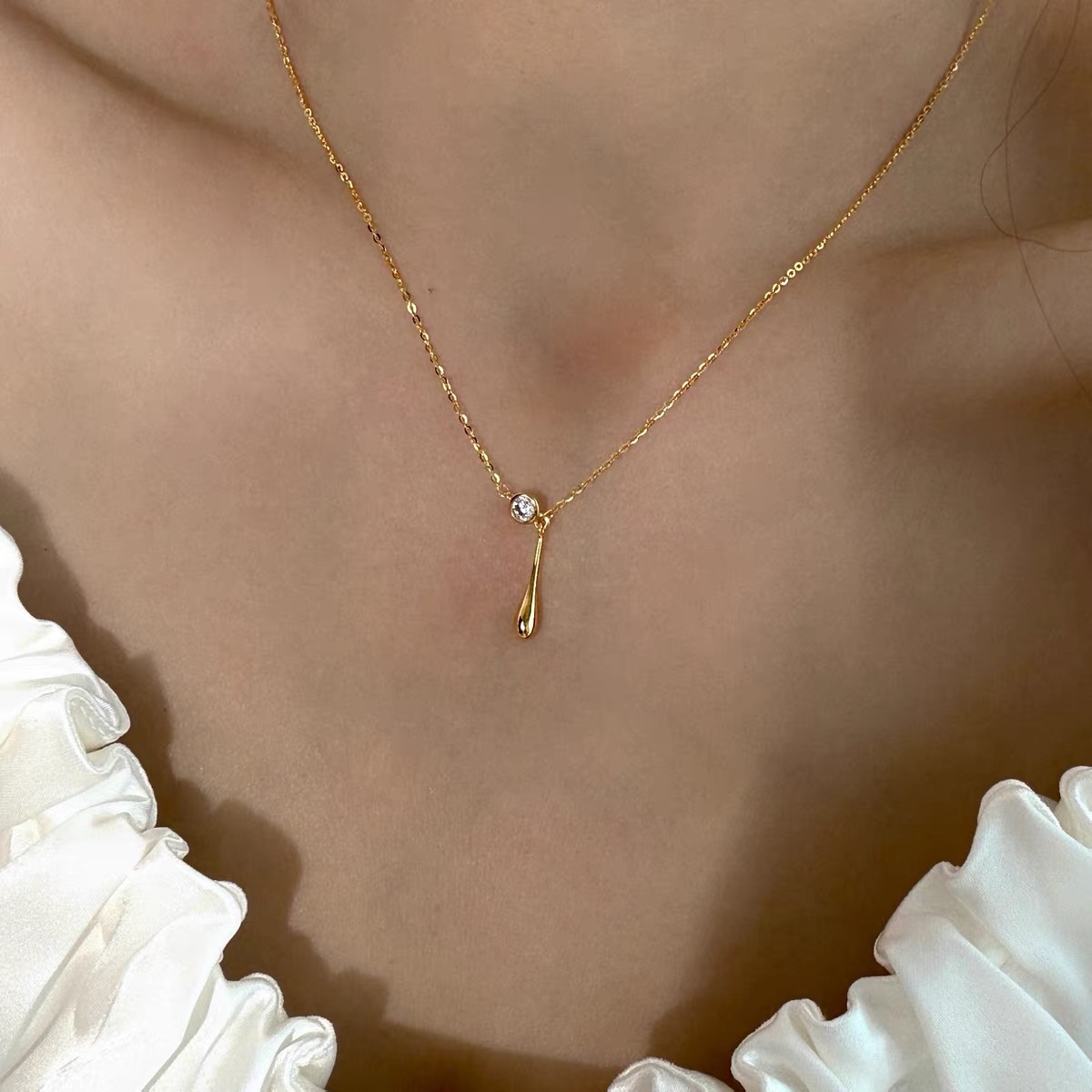 钛钢项链 水滴项链女小众高级感精致气质百搭锁骨链不褪色配饰