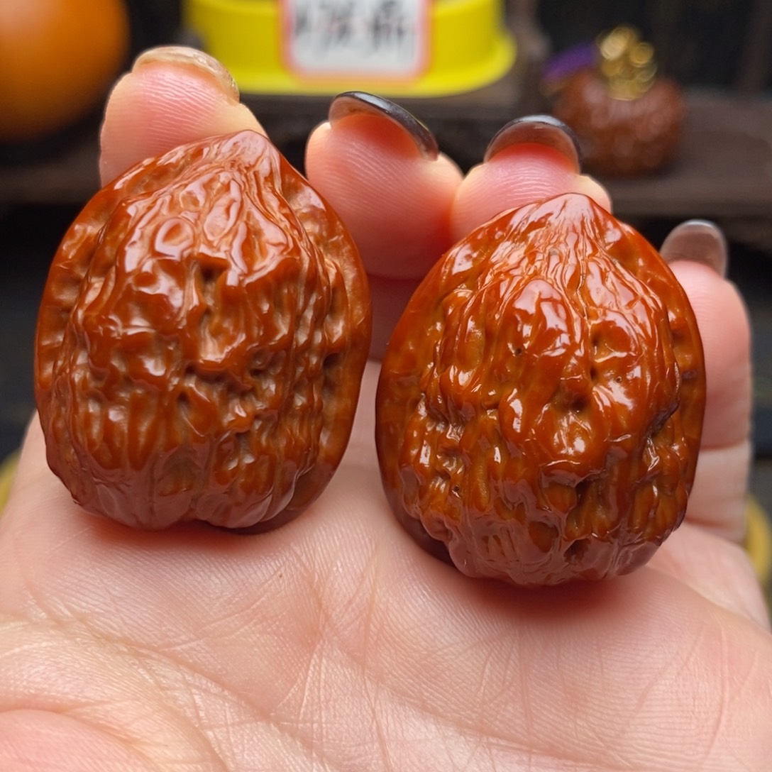 文玩核桃吊坠金钱豹300尺