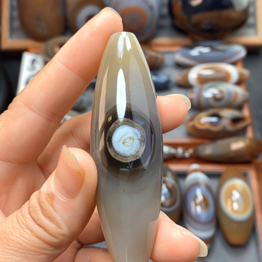 百***料玛瑙/玉髓未镶嵌珠宝奇石