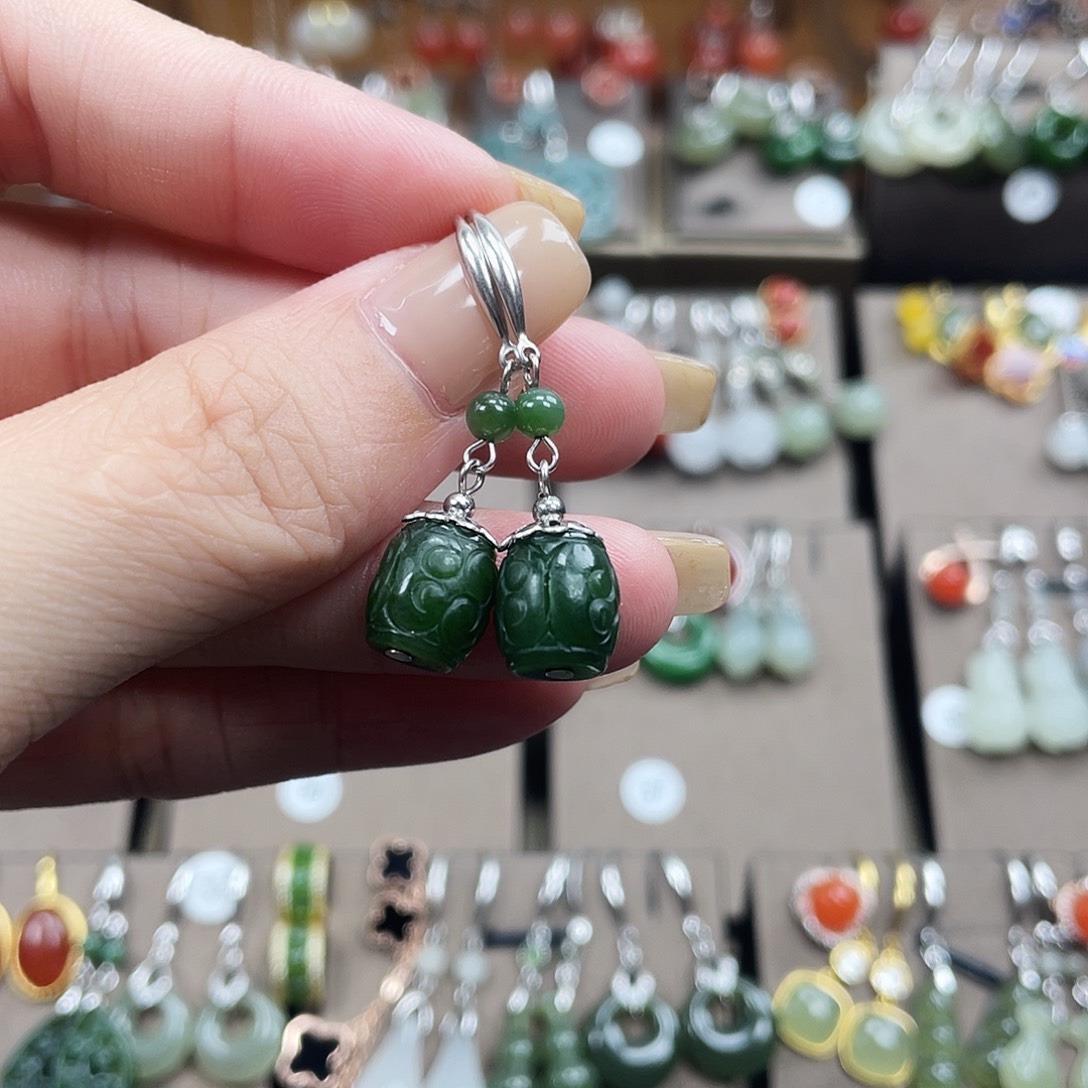 和田玉银S925镶嵌耳饰