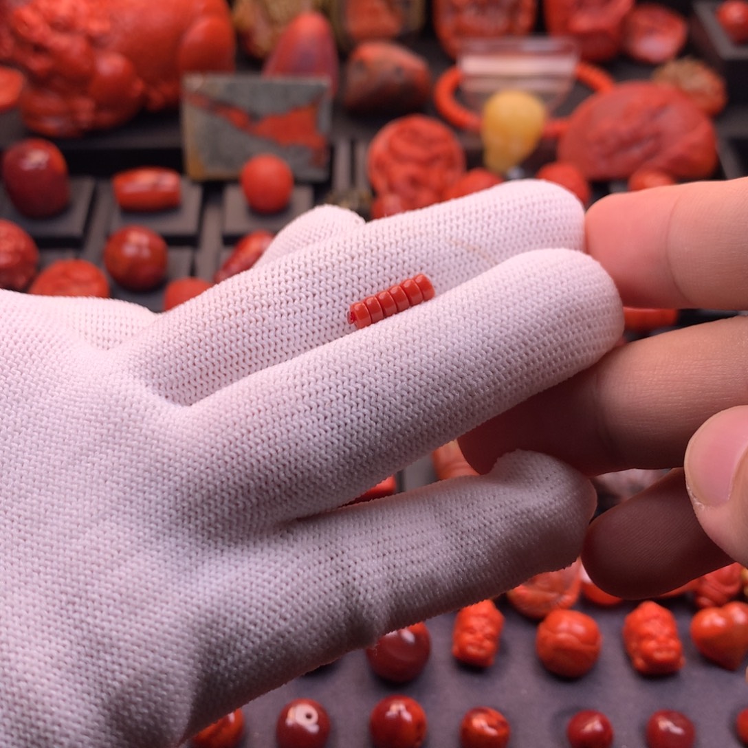 南红玛瑙未镶嵌川料原矿满色满肉精工直切隔片4mm