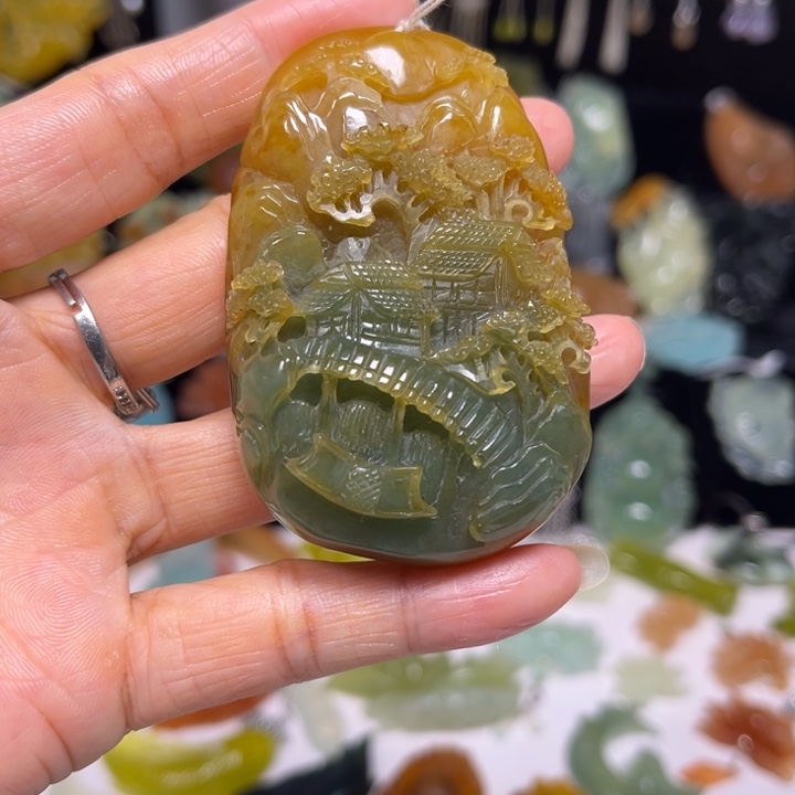 蛇纹石玉未镶嵌吊坠(赠链)