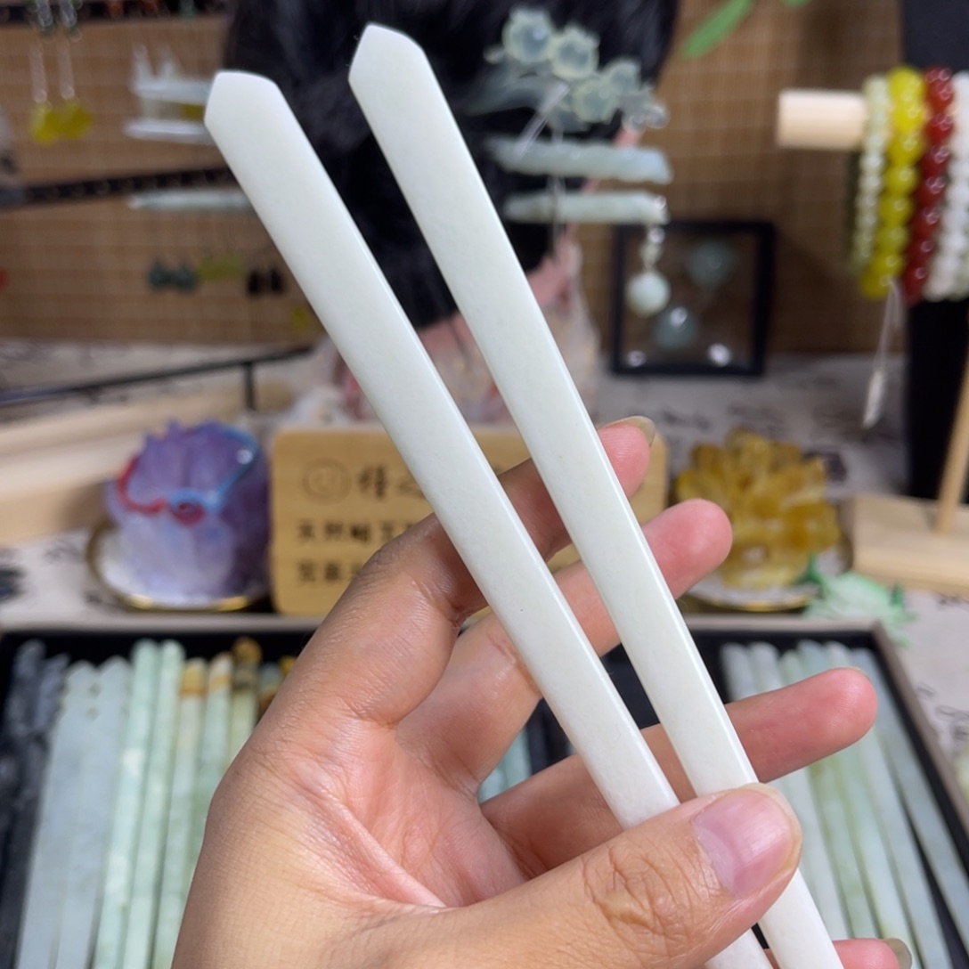 蛇纹石玉未镶嵌发饰