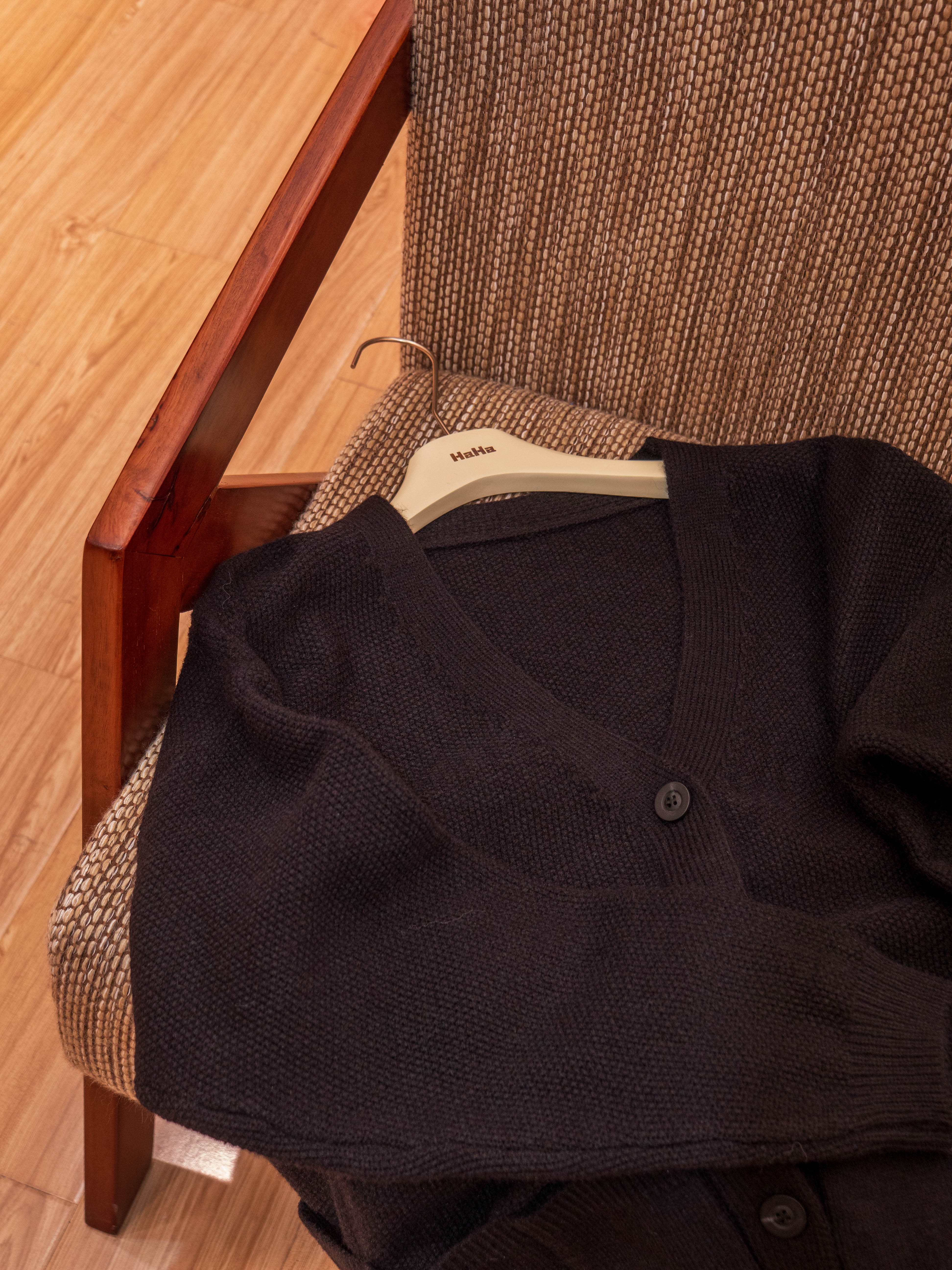 【新疆包邮】秋冬季复古V领长款开襟毛针织衫女长袖宽松显瘦外套