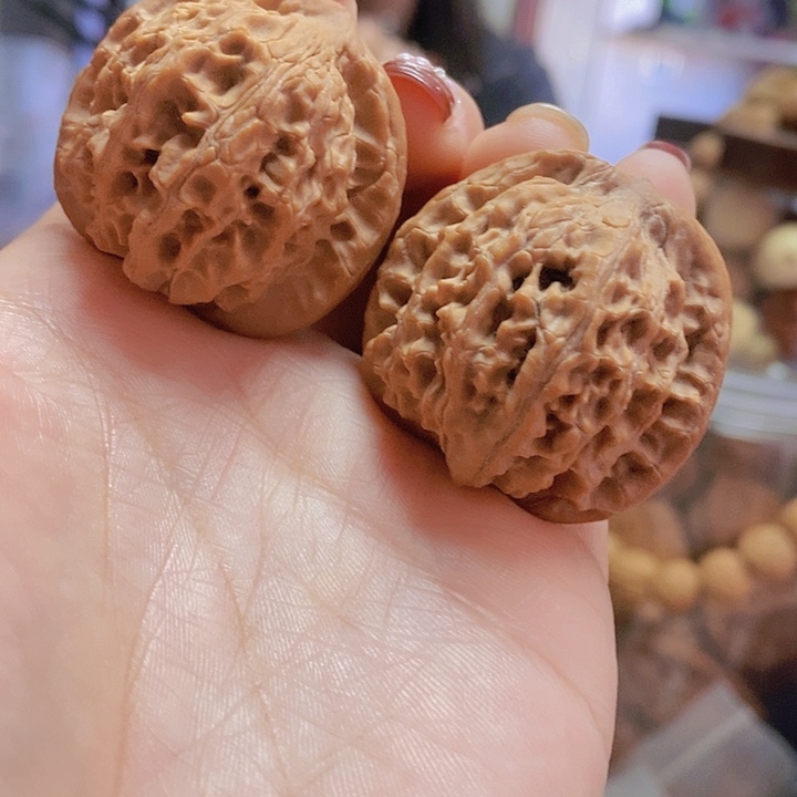 【闪购商品】文玩核桃把件37.5凤眼