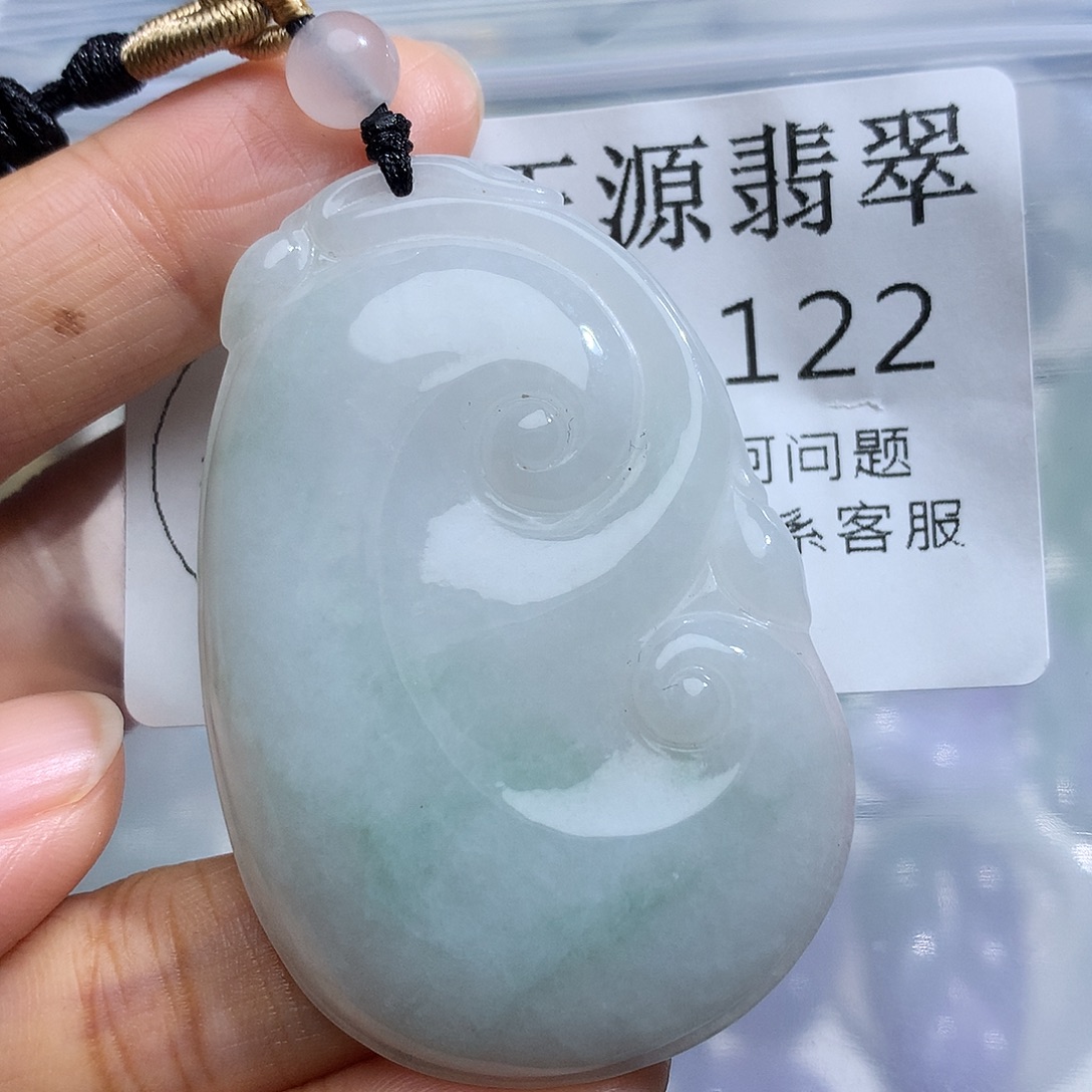 翡翠未镶嵌颈饰122