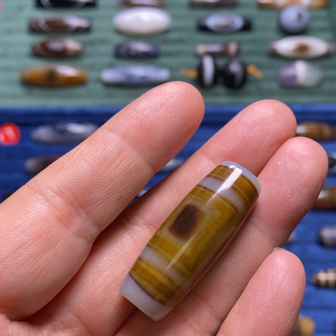 天***笑玛瑙/玉髓未镶嵌珠宝半成品