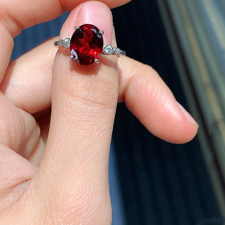银S925镶嵌石榴石戒指