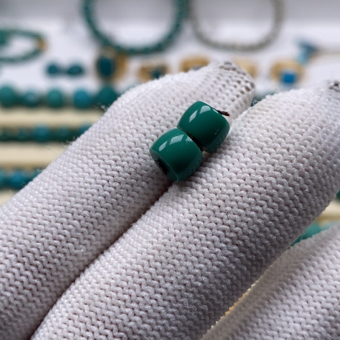 绿松石未镶嵌珠宝奇石直切对珠7.2mm