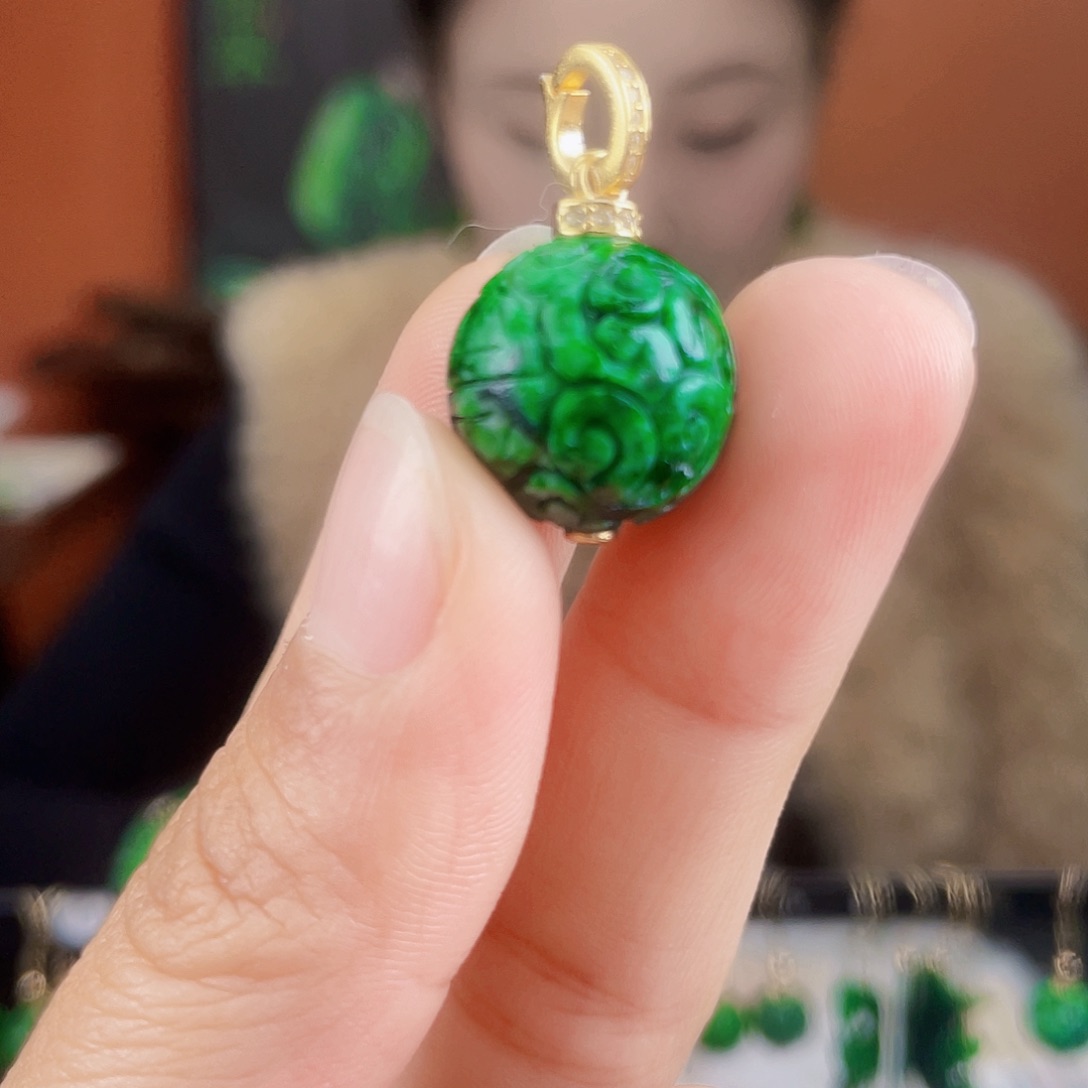 翡翠未镶嵌耳饰饰品