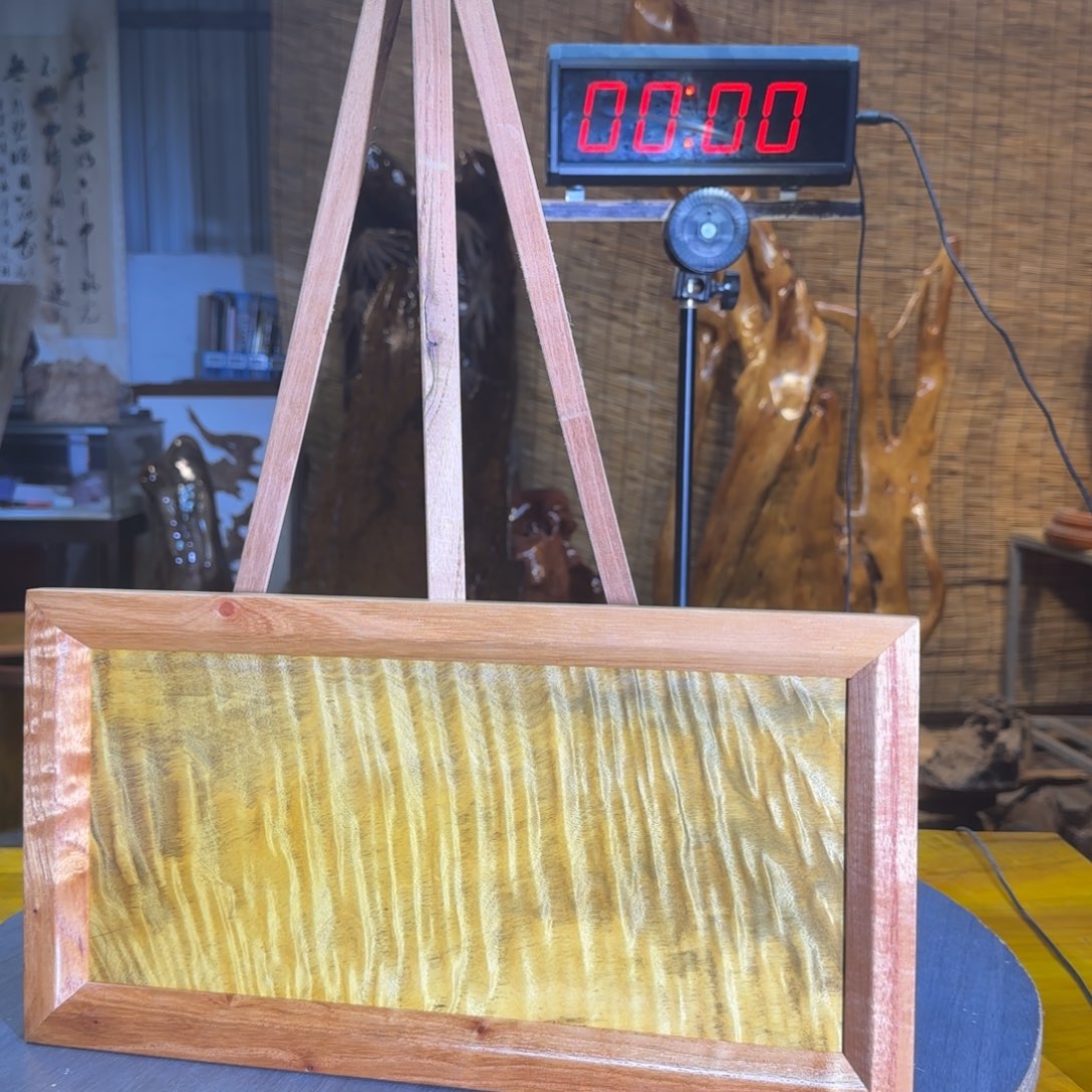 正**光金丝楠木饰文创产品