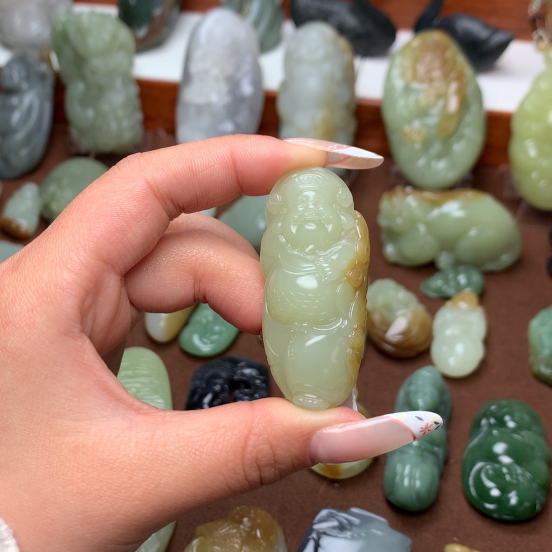 和田玉挂件未镶嵌