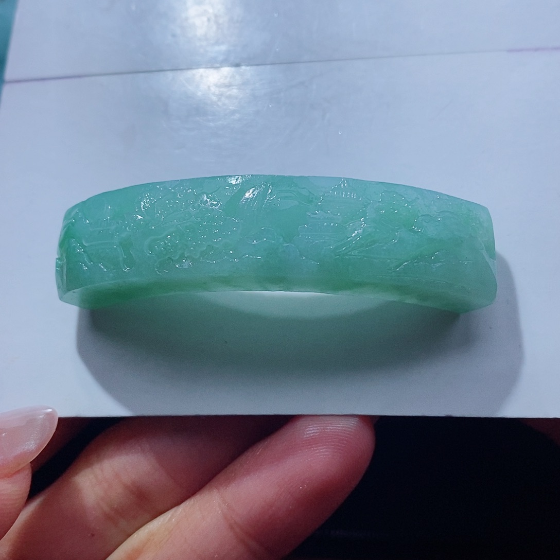 L***勇定制翡翠未镶嵌翡翠