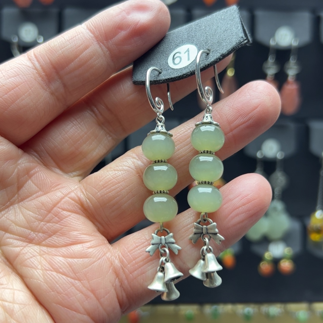 慢***人和田玉银S925镶嵌耳饰