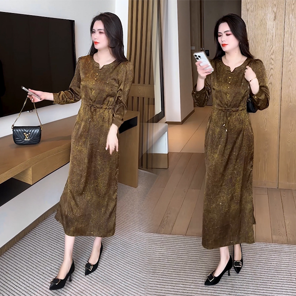 【季颜品牌】春季新款女装气质显瘦时尚洋气减龄抽绳百搭连衣裙