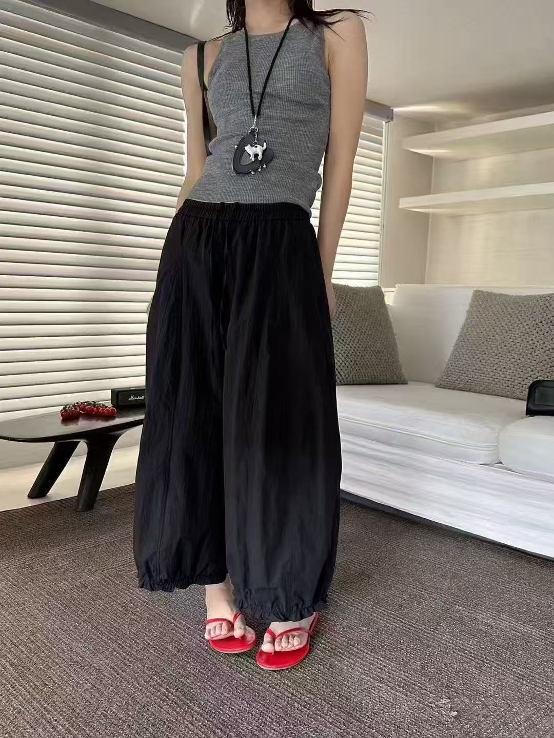 【慕喜】2025高级感减龄太阳花边阔腿裤高腰显瘦遮肉九分灯笼裤881