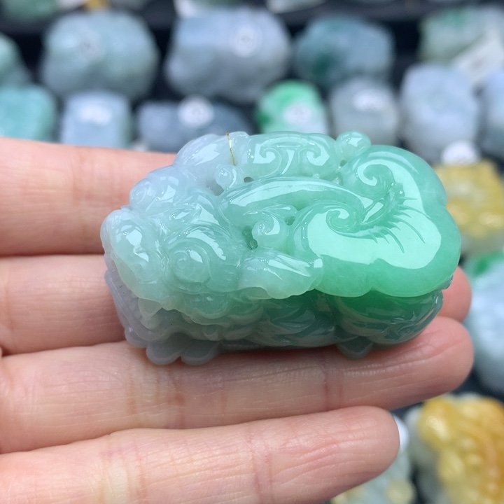 翡翠颈饰未镶嵌天然缅甸A货翡翠貔貅吊坠