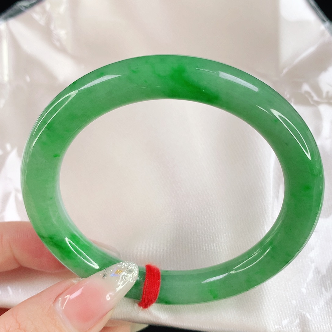 翡翠手镯未镶嵌?***?1122翡翠