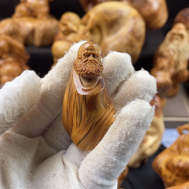 柏木（崖柏）达摩手把件