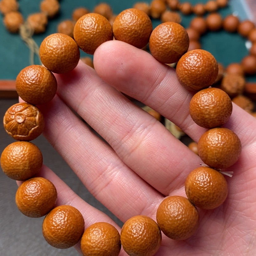 【闪购商品】橄榄核吊坠橄榄核