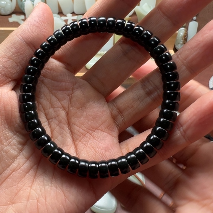 和田玉未镶嵌颈饰黑青手链7