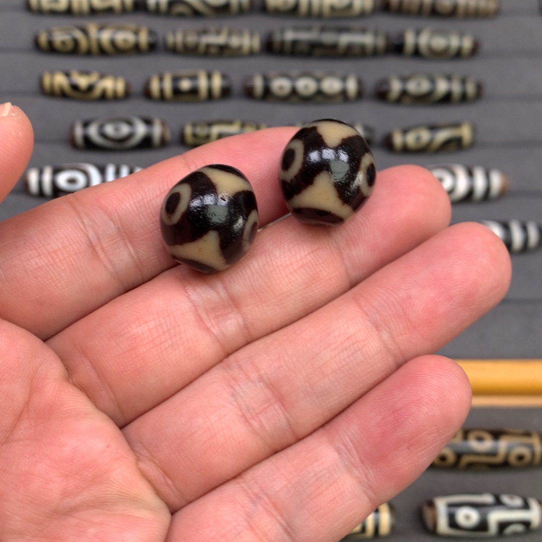 玛瑙/玉髓颈饰未镶嵌楊