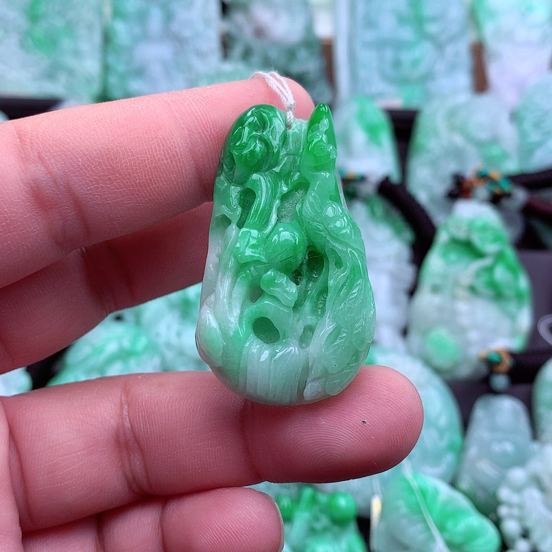 翡翠吊坠(不含链)未镶嵌