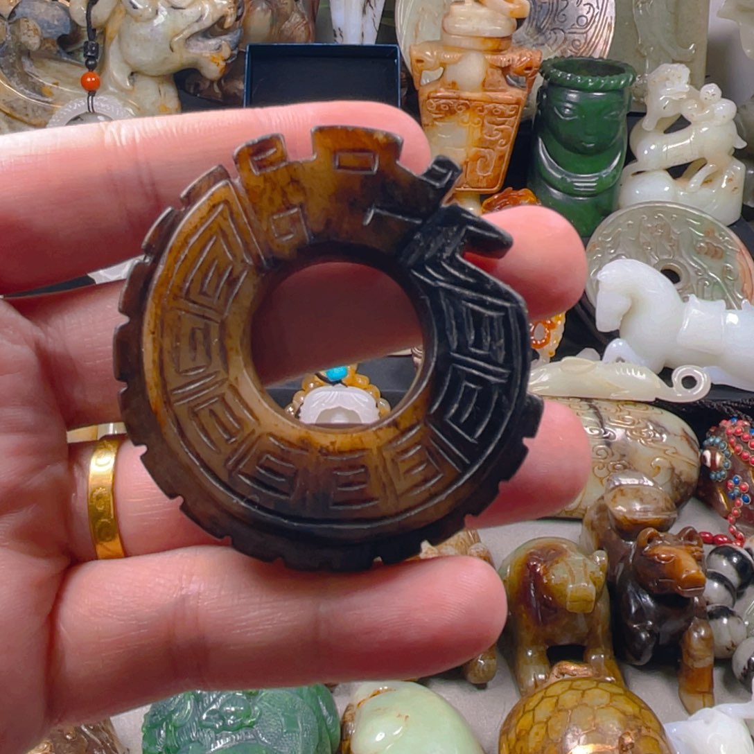 和田玉把件未镶嵌?***亭