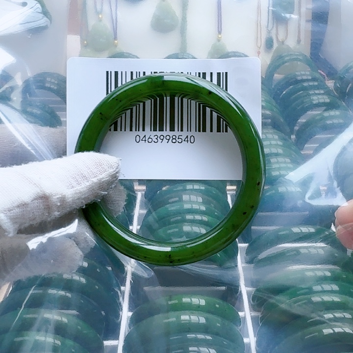 和田玉（碧玉）手镯未镶嵌57