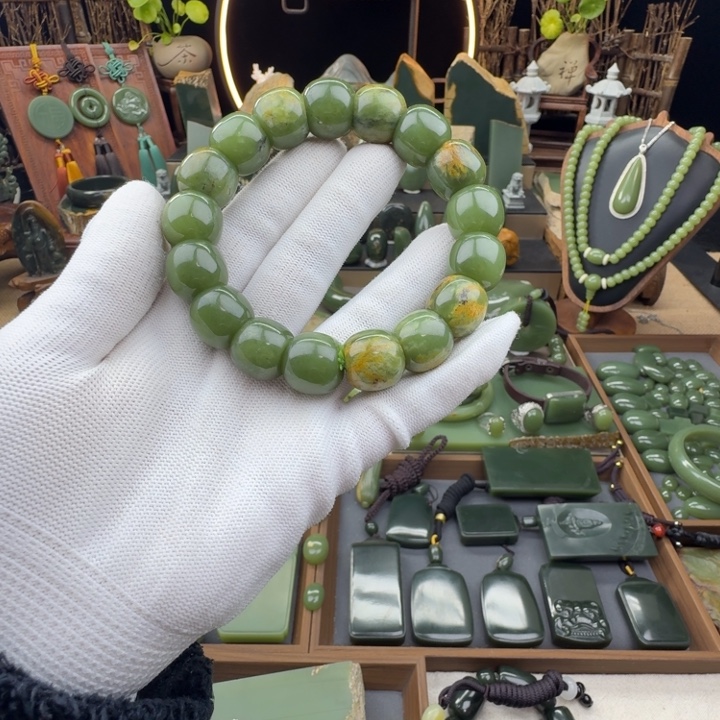 岫岩河磨玉（透闪石质玉）未镶嵌手串