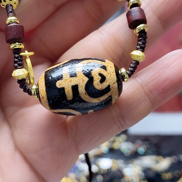 玛瑙/玉髓颈饰合金