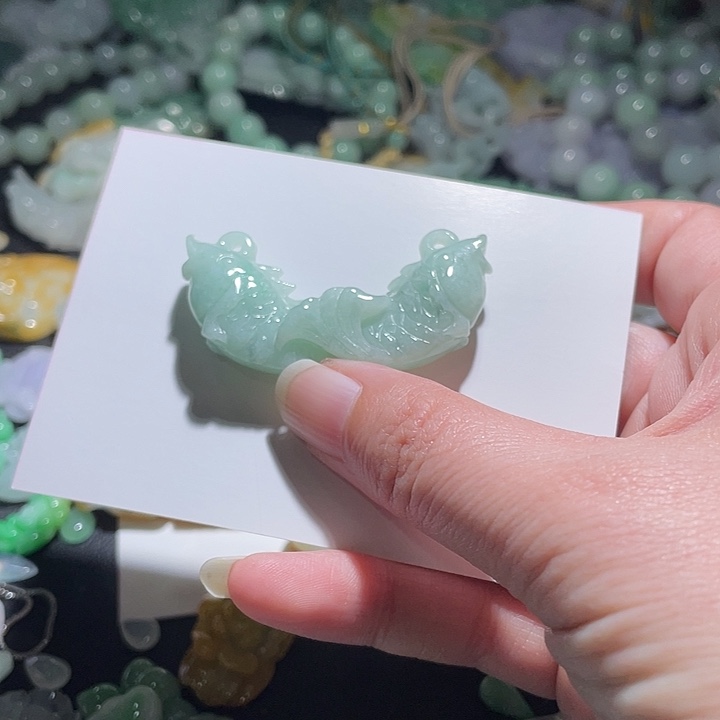 颈饰未镶嵌翡翠天