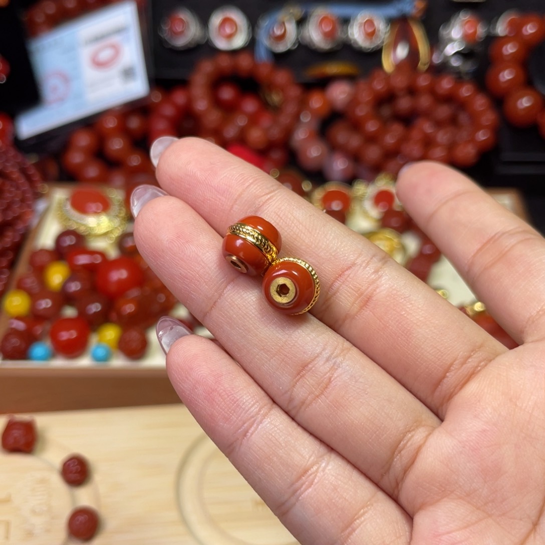 玛瑙/玉髓颈饰合金游*令