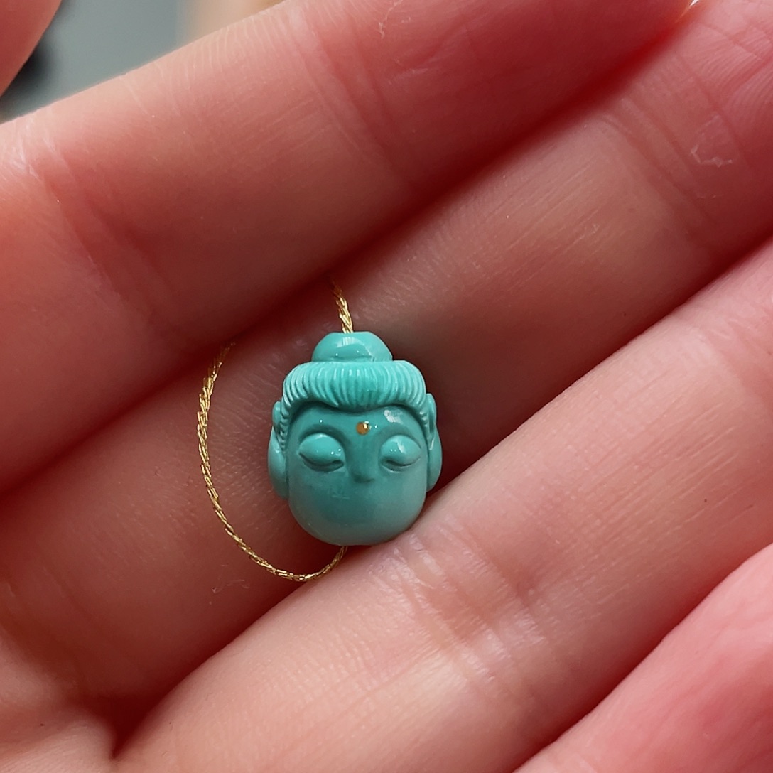 绿松石颈饰未镶嵌