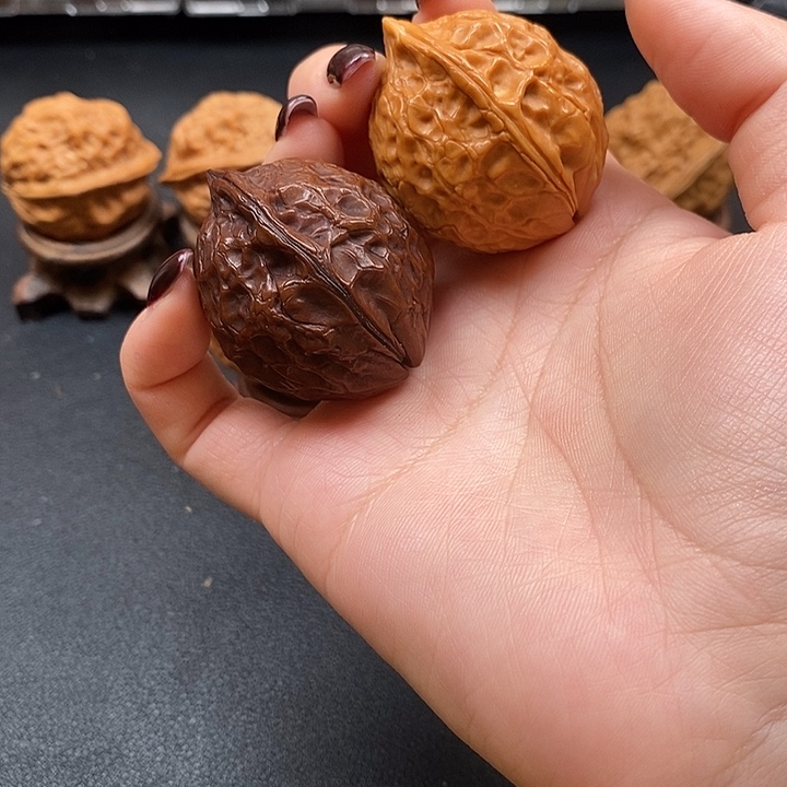 文玩核桃吊坠柳叶